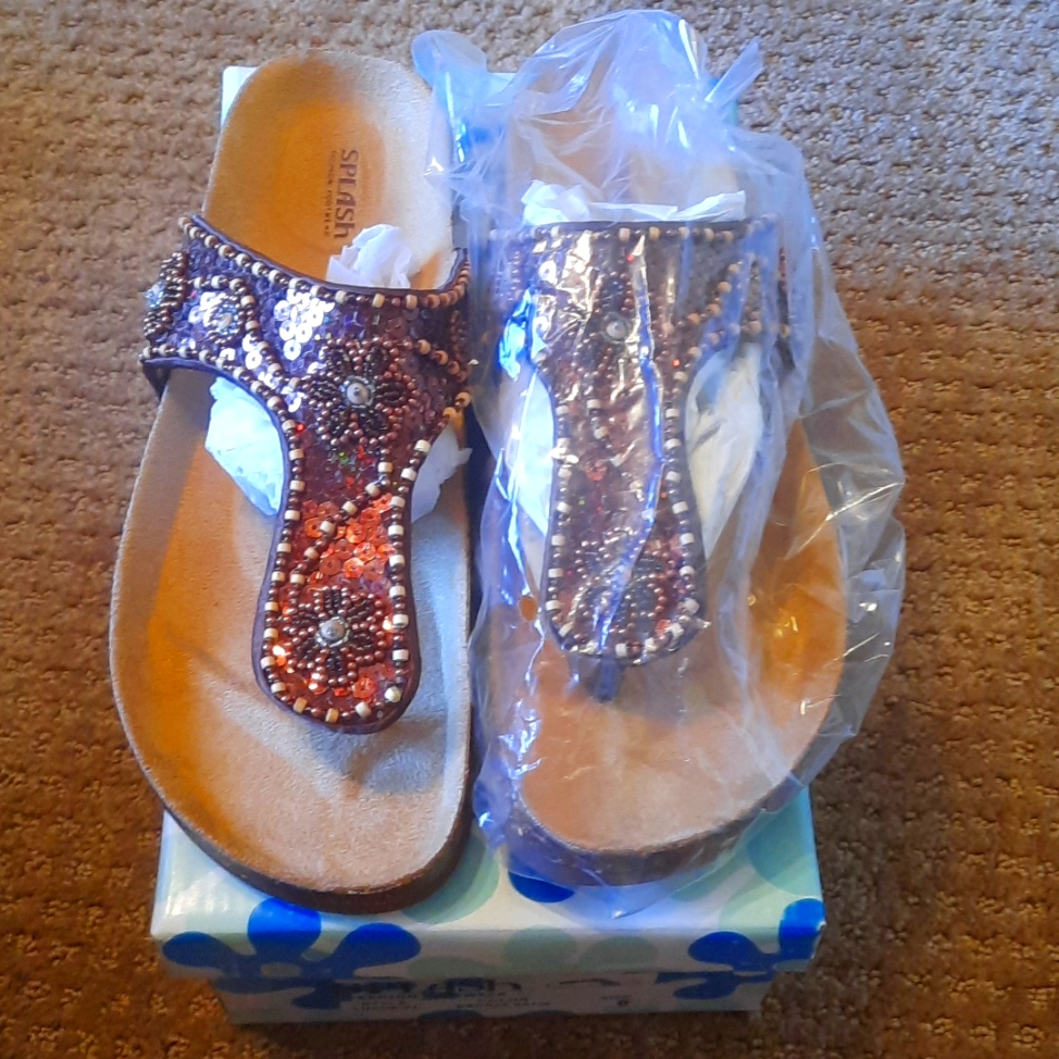 Splash Fashion Footwear Brand New Bronze Satin Size 8 Womens Sandals
